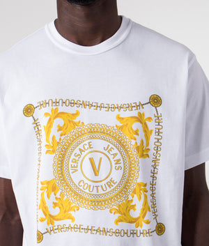 Foulard-V-Emblem-Chain-Logo-T-Shirt-White/Gold-Versace-Jeans-Couture-EQVVS