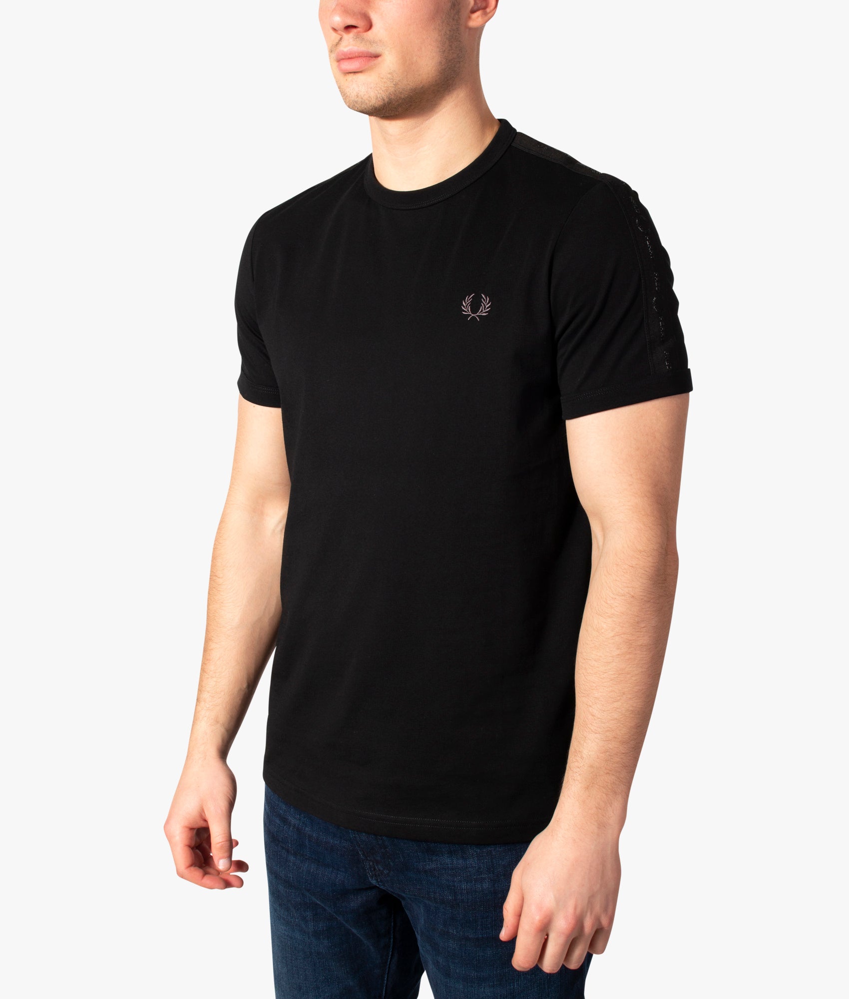 【FRED PERRY】tonal tape ringer ショルダー テープ Tシャツ ♪ Tonal Tape Ringer T-Shirt Black | Fred Perry | EQVVS