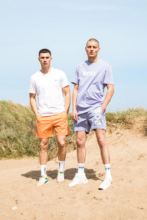 Model-SS23-Campaign-Beach