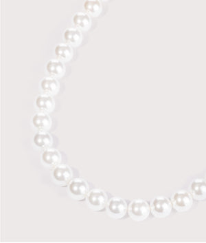 The Mysterious Jeweller 8mm Pearl Necklace 18" Close Up EQVVS