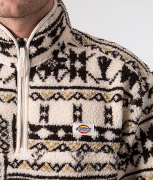 Dickies-Relaxed-Fit-Hays-Quarter-Zip-Fleece-aop-EQVVS-Detail-Picture
