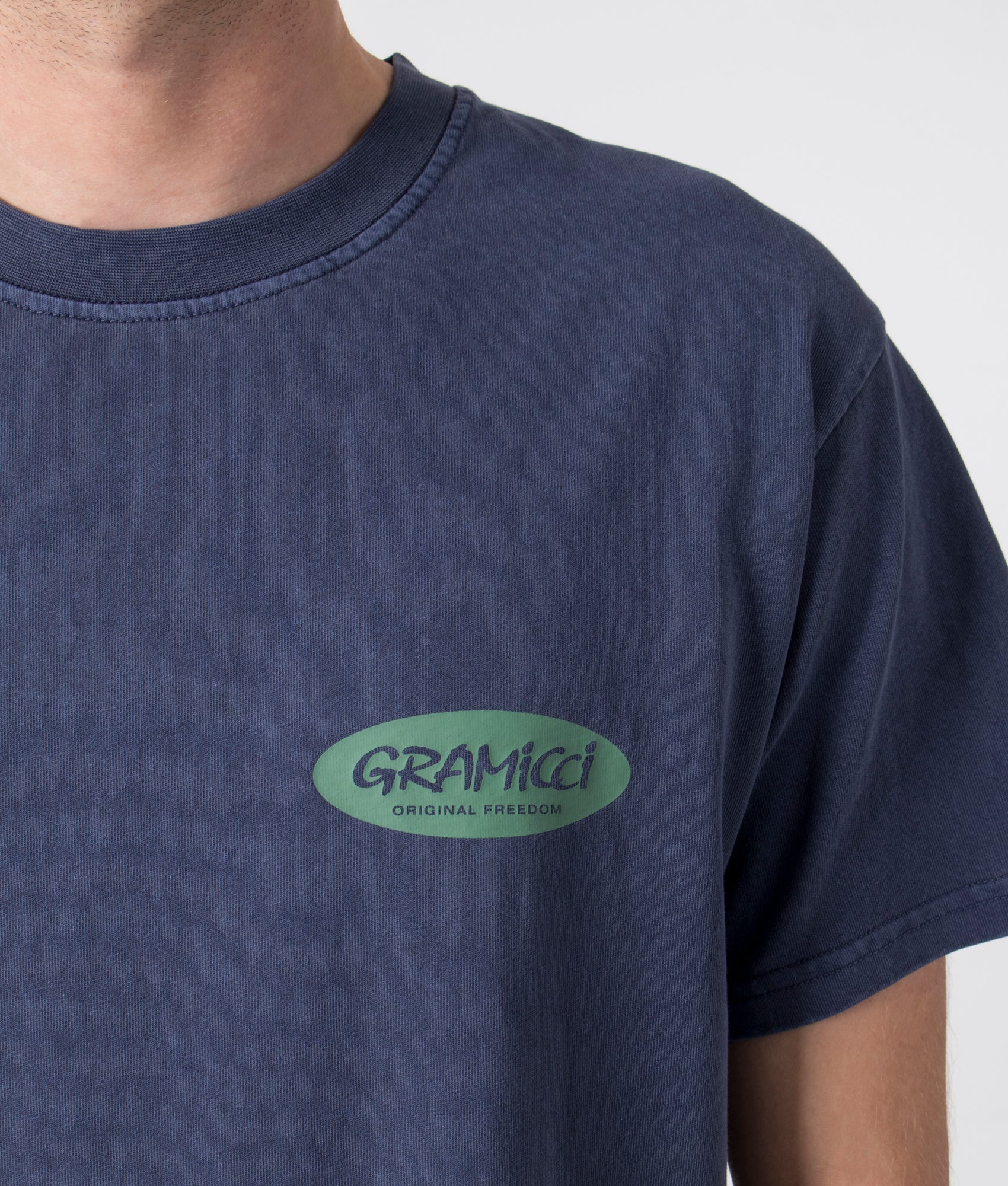 Original-Freedom-Oval-T-Shirt-Navy-Pigment-Gramicci-EQVVS-Detail-Image