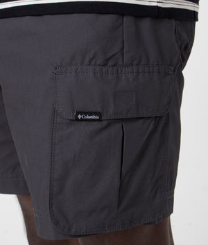 Columbia landroamer cargo short in 011 Shark with side pockets 100% cotton poplin Detail shot at EQVVS