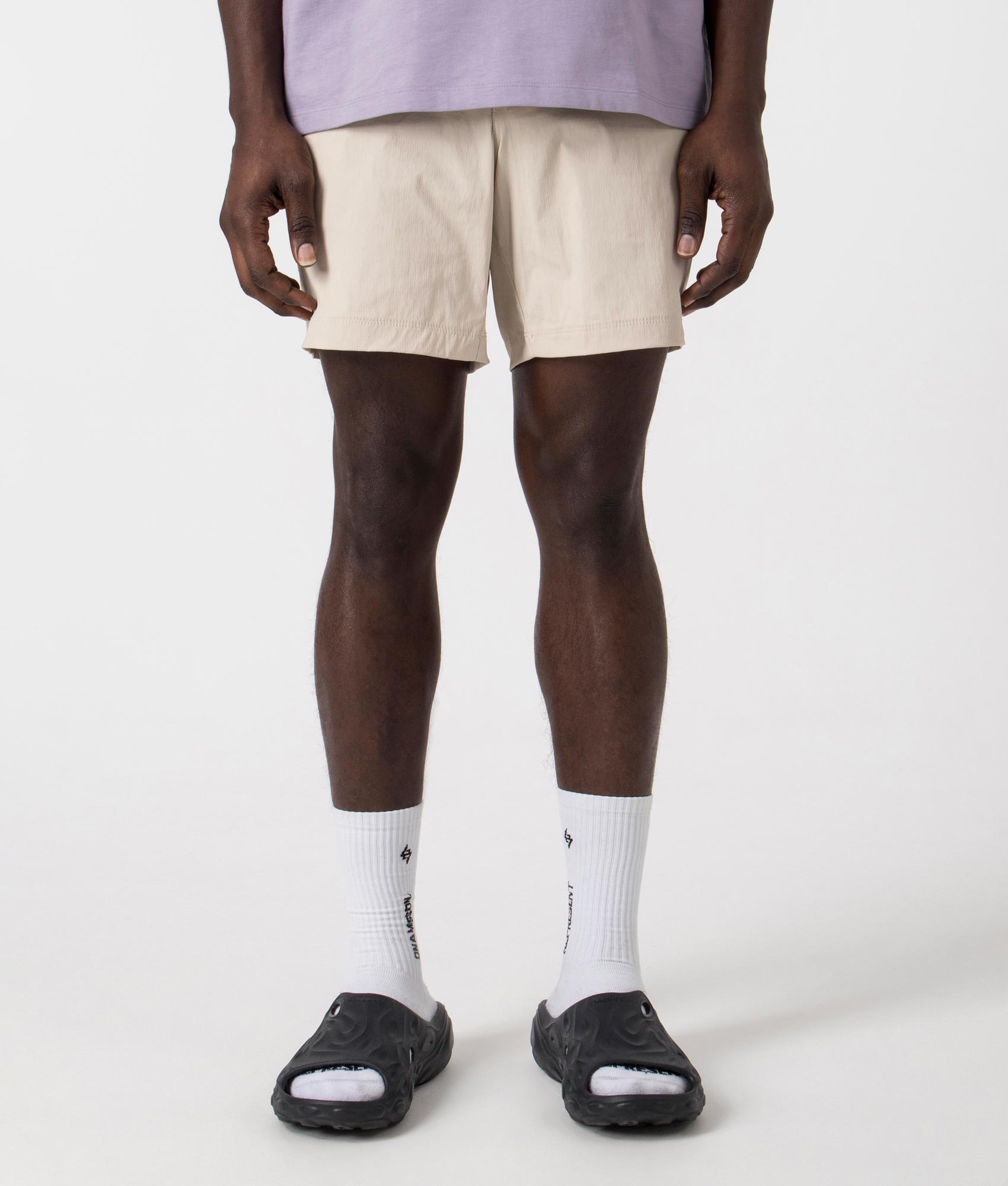 Columbia Landroamer ripstop short in 278 Dark Stone with belt detail 96% Nylon, 4% Elastane front shot at EQVVS