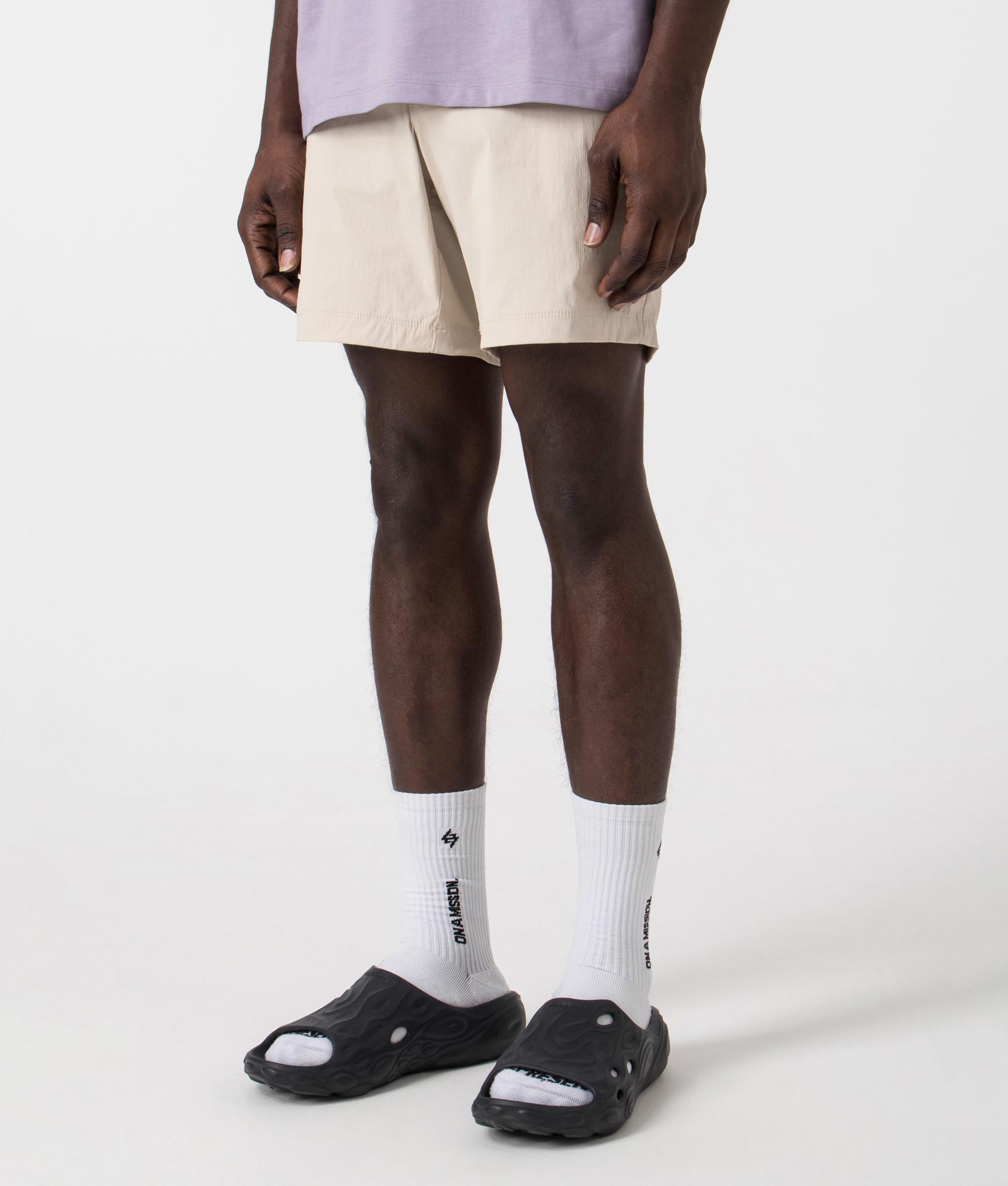 Columbia Landroamer ripstop short in 278 Dark Stone with belt detail 96% Nylon, 4% Elastane front side shot at EQVVS