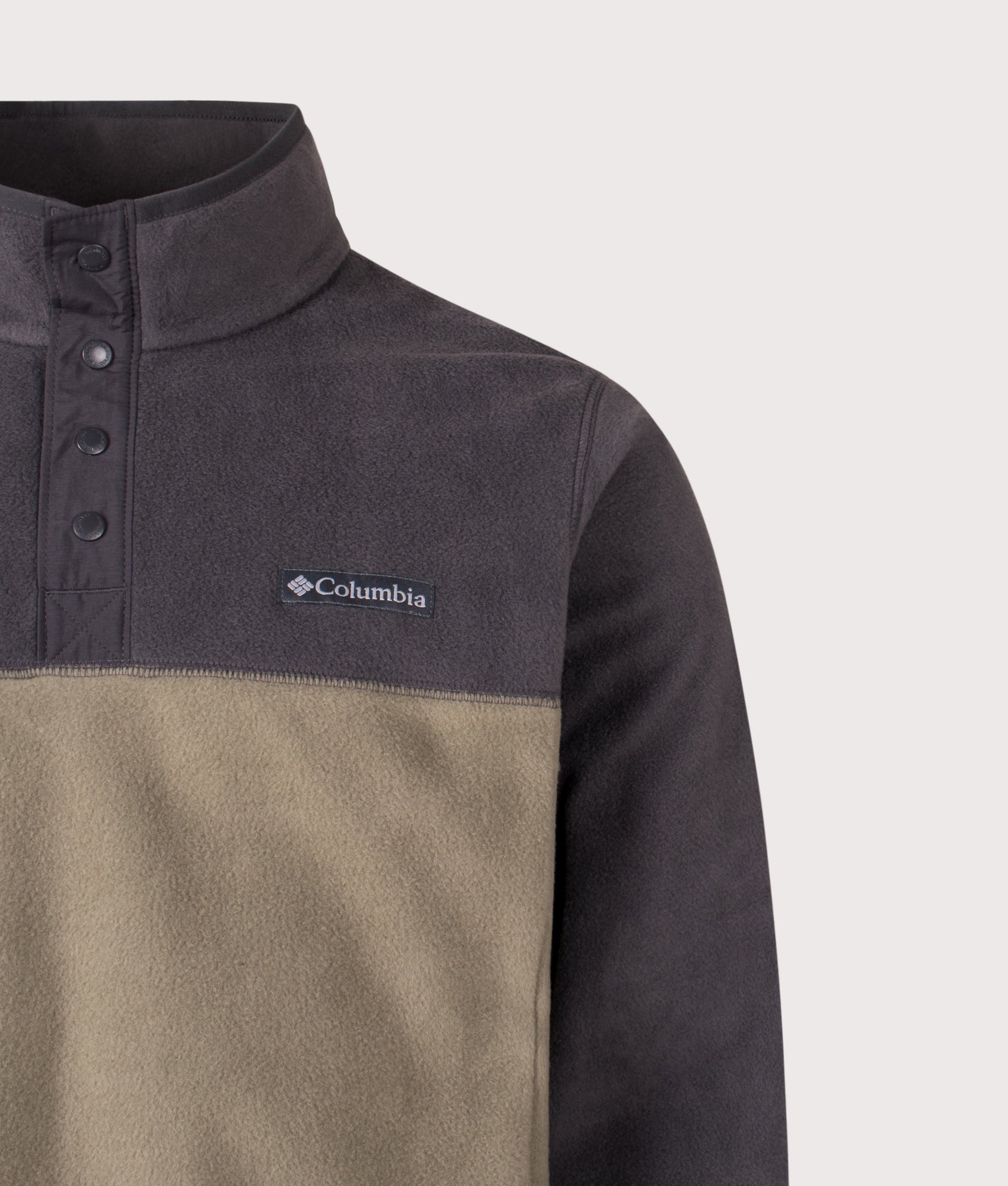 Steens Mountain Half Snap II Sweatshirt in Stone Green/ Shark | Columbia | Shot at EQVVS | Front detail shot 