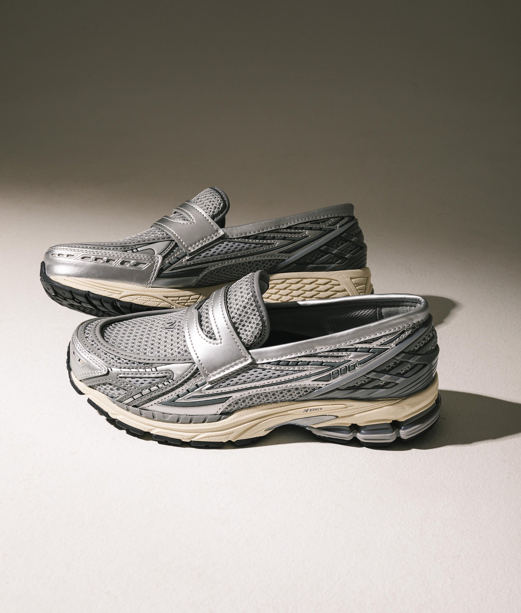 1906L Loafers in Silver/Shadow Grey/Turtledove | New Balance | EQVVS