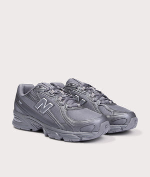 740 Sneakers