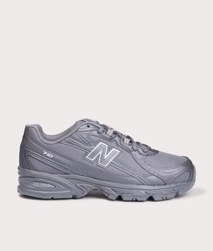 740 Sneakers
