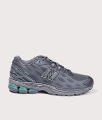 1906WV1 Reflective Sneakers: U19067TK Graphite 
