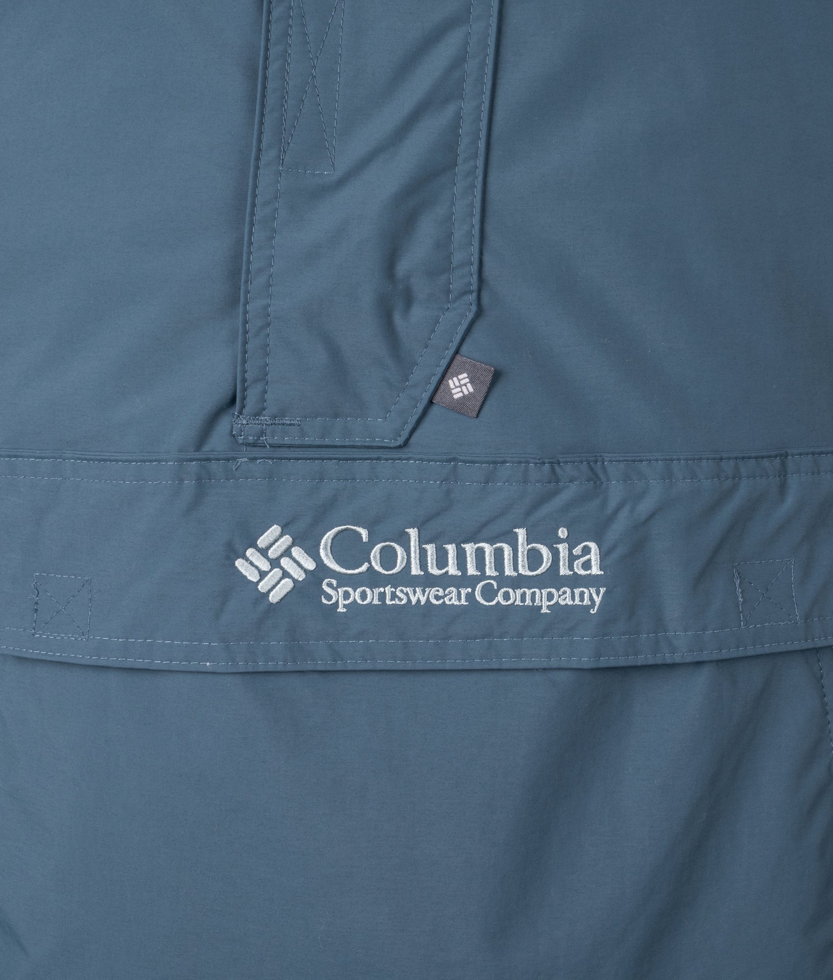 Challenger II Pullover Jacket in Everblue/Crushed Blue | Columbia | EQVVS | Front detail shot 