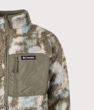 Winter Pass Reversible Fleece Full Zip Sweatshirt in Stone Green Treebark | Columbia | Shot at EQVVS | Front detail outer shot 