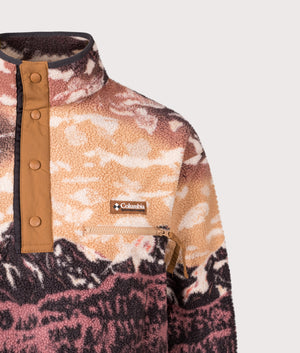 Helvetia II Printed Half Snap Fleece Sweatshirt in Camel Brown Sisters | Columbia | Shot at EQVVS | Front detail shot 