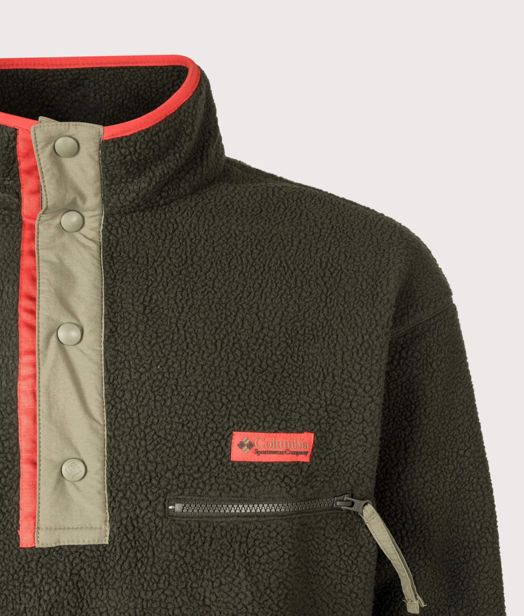 Columbia Regular Fit Helvetia II Half Snap Fleece in Greenscape at EQVVS Menswear. Detail shot.