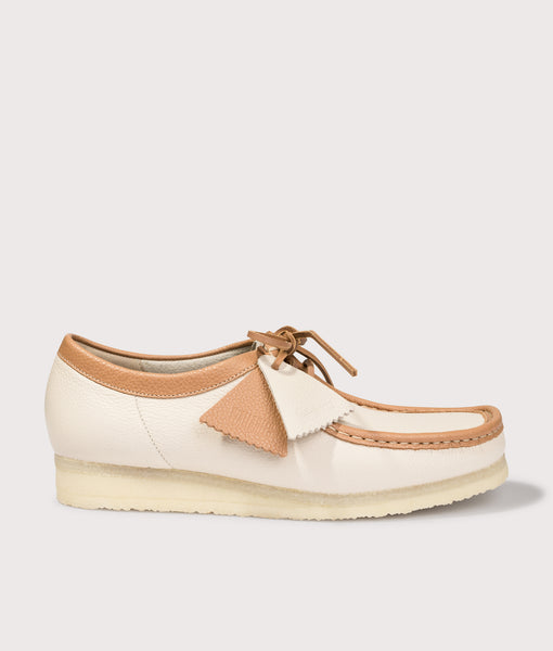 Wallabee in White Combi Leather | Clarks Originals | EQVVS