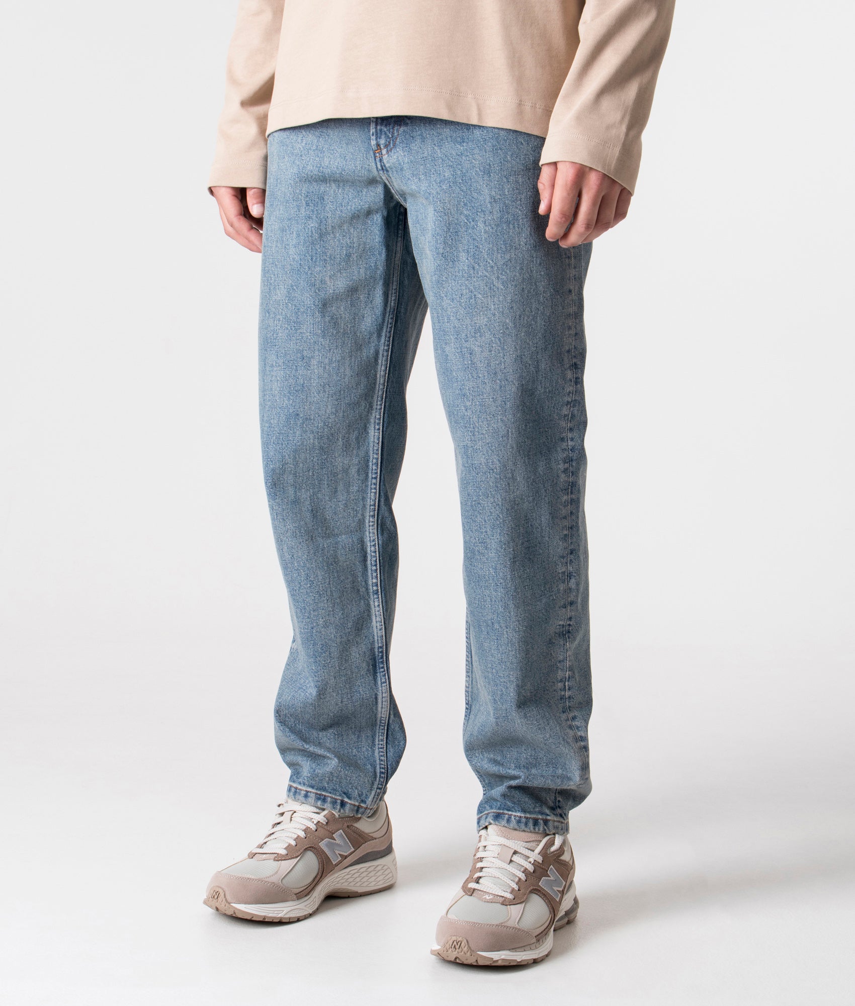APC-Straight-Fit-Martin-Jeans-Light-Blue-Angled