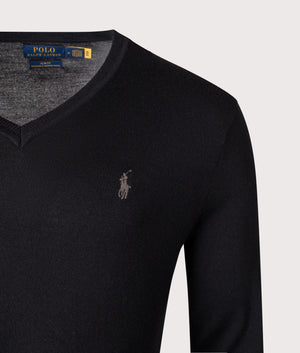 Slim Fit Wool Sweatshirt in Polo Black. 100% Wool | Polo Ralph Lauren | EQVVS | Front detail shot 