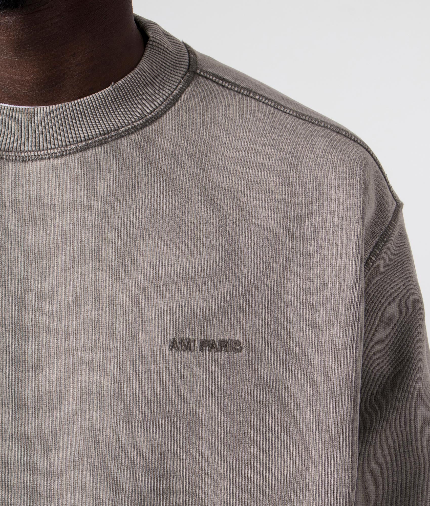 Fade Out Sweatshirt Clay, AMI, EQVVS, Detail Shot