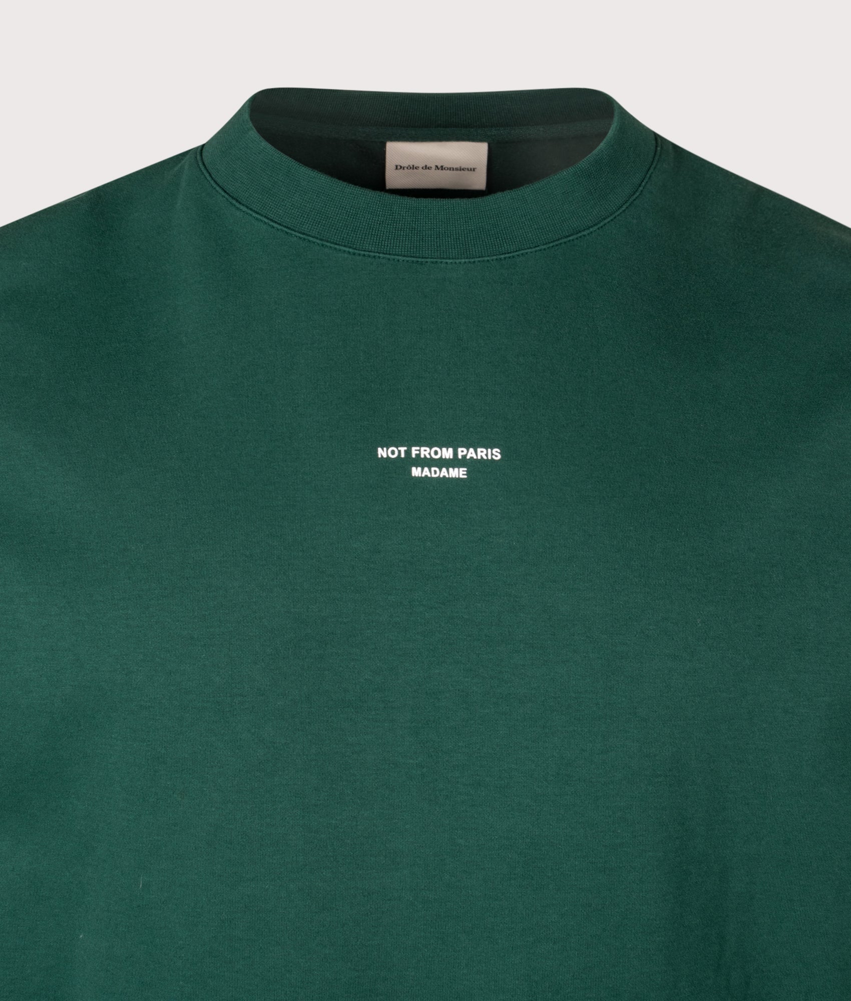 Le T-Shirt Slogan Classique. Shot by EQVVS. Slogan shot.