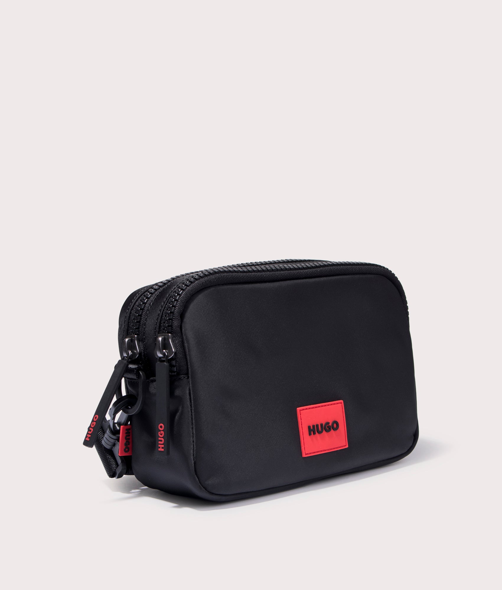 Ethon 2.0N Bag Black, HUGO, EQVVS