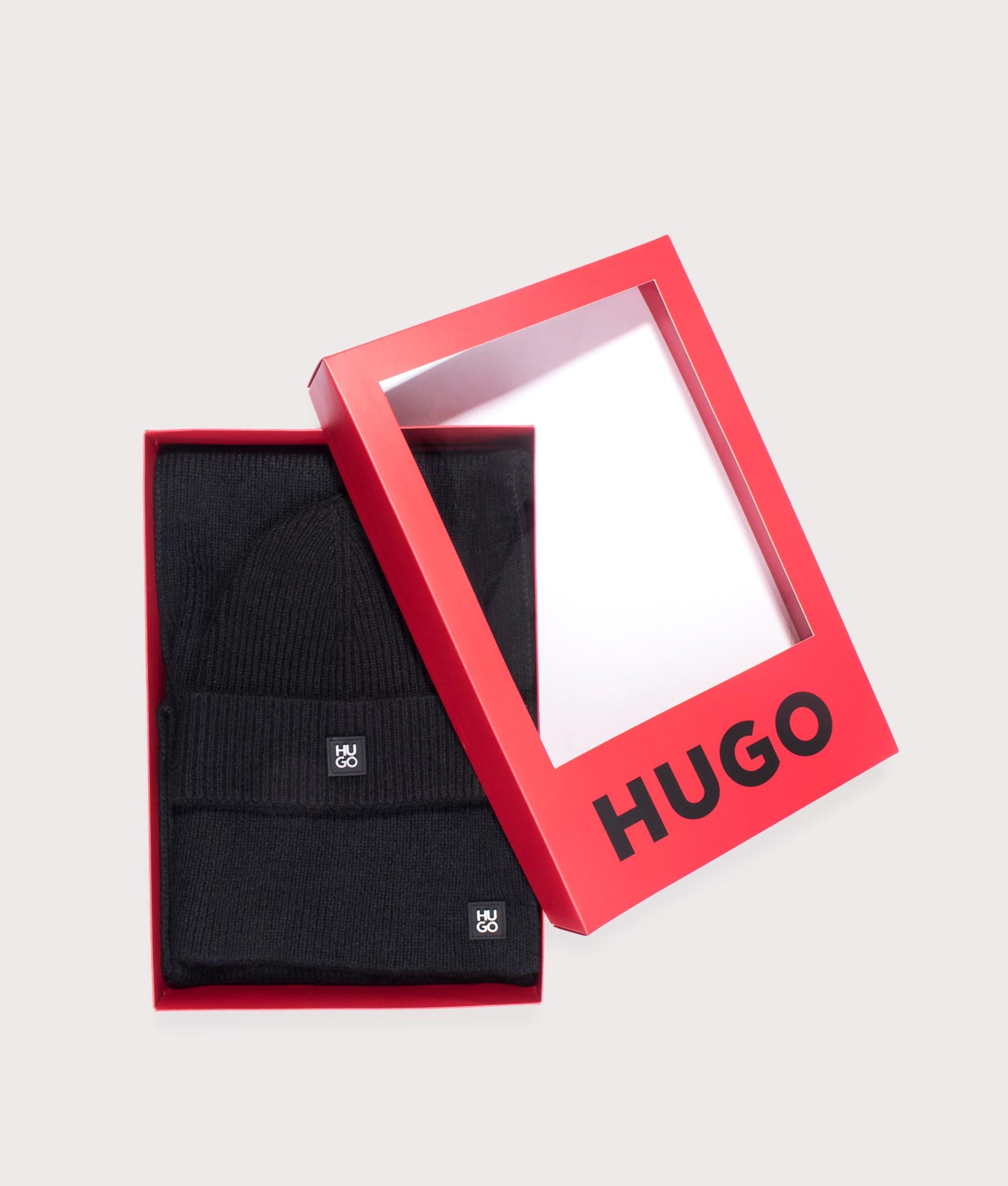 Hugo Zaso Gift Set in Black. Shot at EQVVS. Box shot