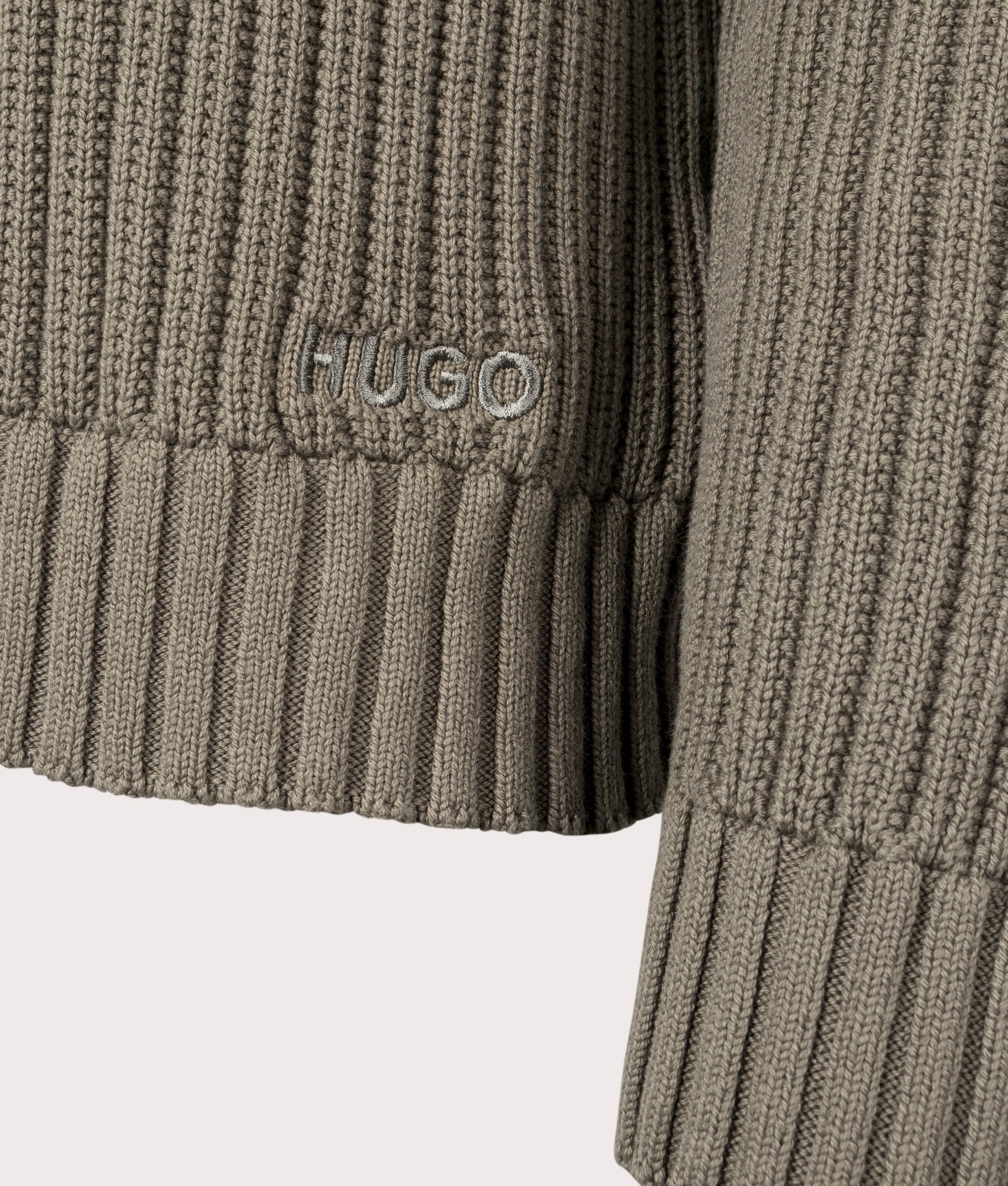 Relaxed Fit Srigg Quarter Zip Knit Jumper in Medium Grey | 100% Cotton | HUGO | EQVVS | Hem detail shot 