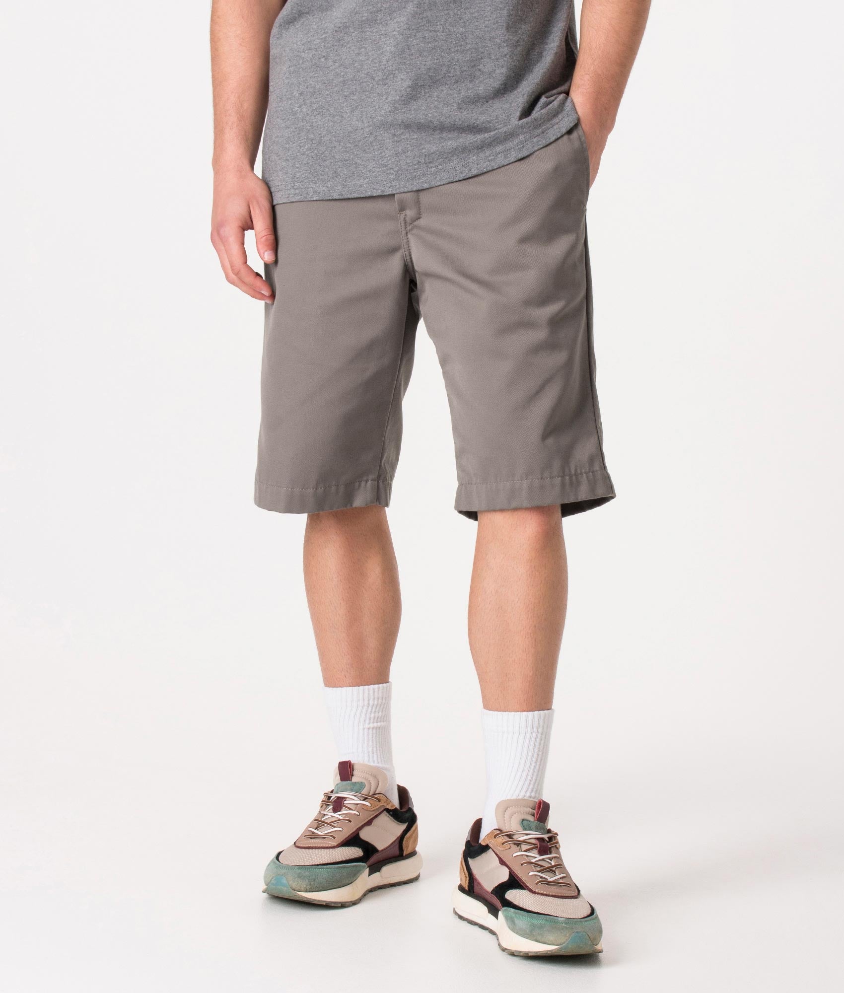 Relaxed-Fit-Master-Shorts-Teide-Carhartt-WIP-EQVVS