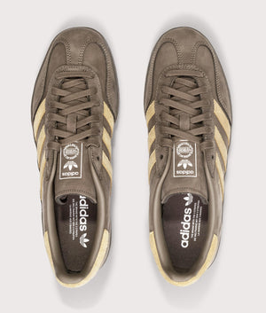Gazelle Indoor Trainers in Carbon Brown/Gold Beige/Footwear White | adidas Originals | EQVVS | Top shot 