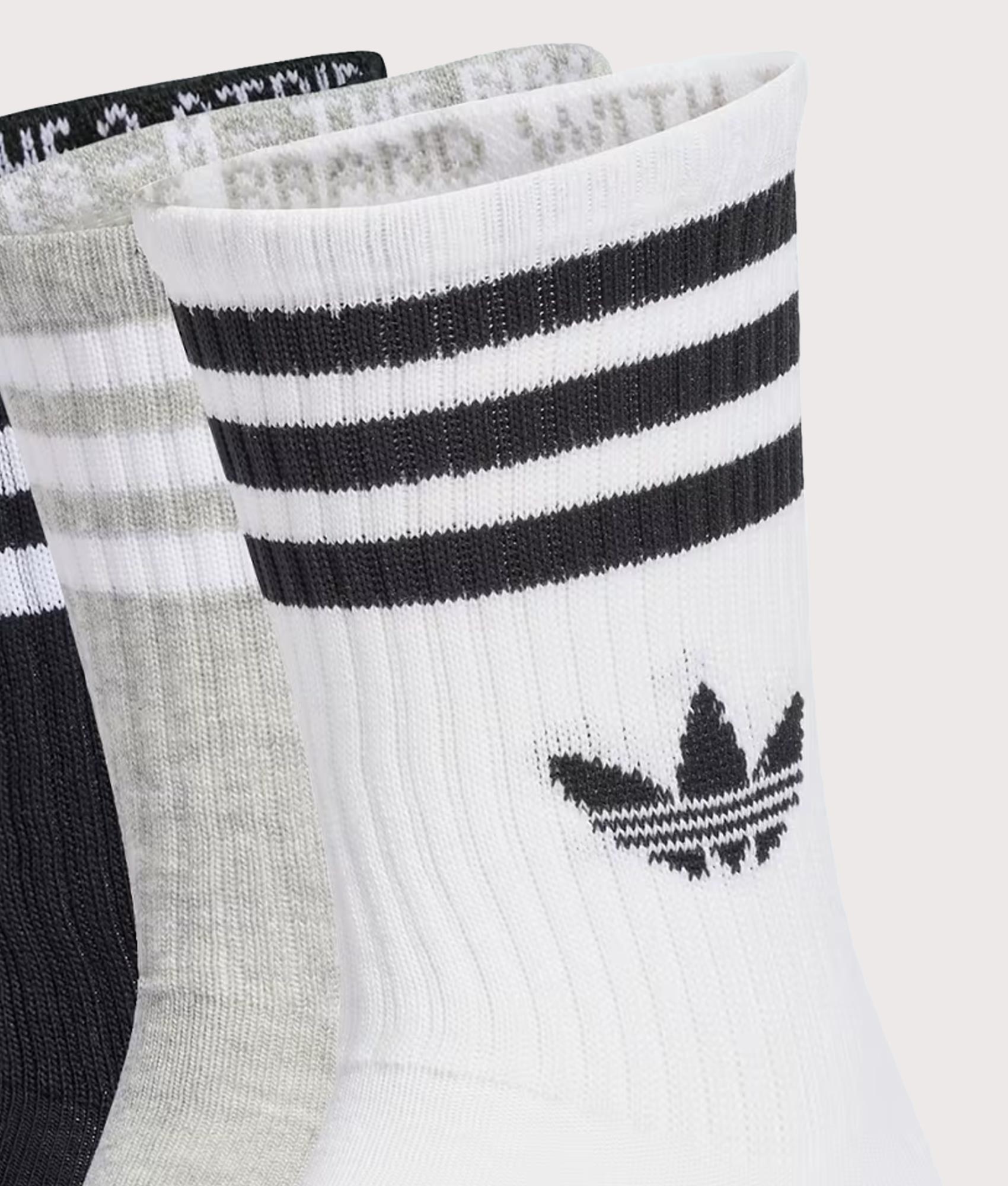 adidas originals 3 Pack 3 Stripes Crew Socks in White, Medium Grey Heather and Black at EQVVS Menswear. Detail shot.