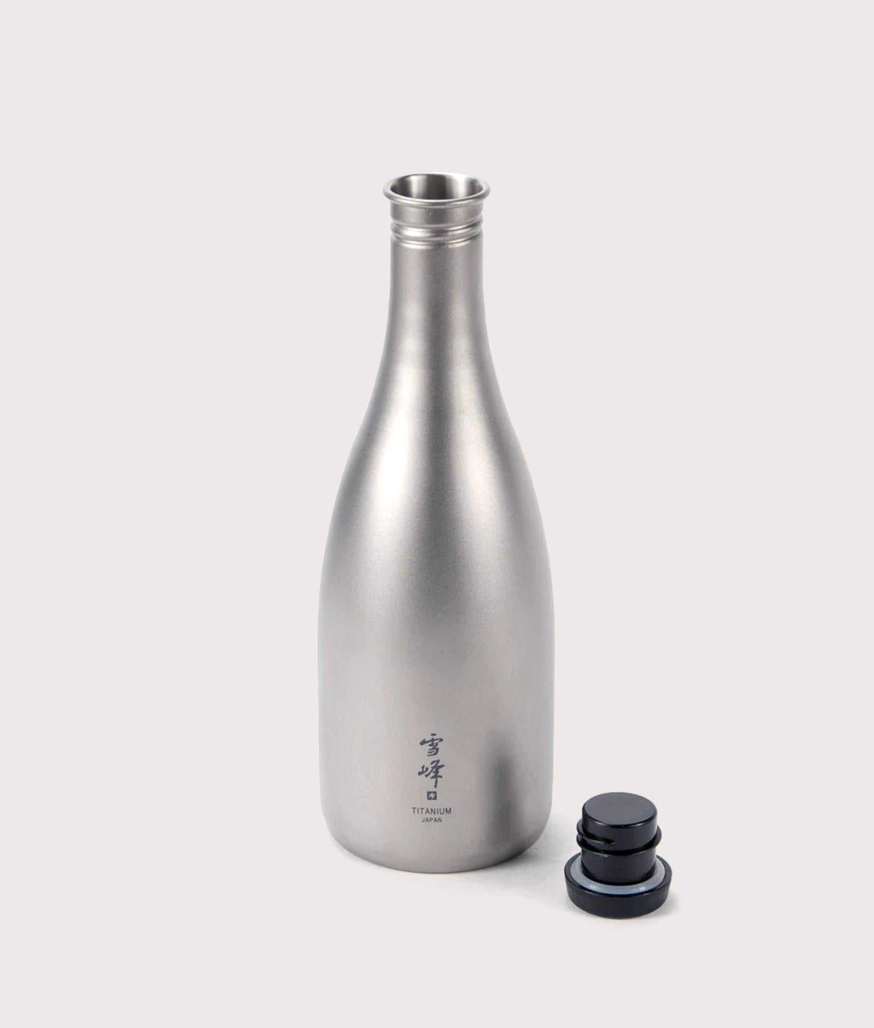 Titanium Sake Bottle in Silver . Titanium | Snow Peak | Front cap off shot 