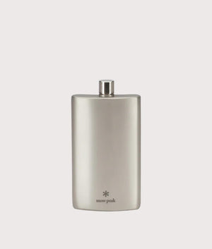 Titanium Flask Large  in silver. Titanium | Snow Peak | Front shot 