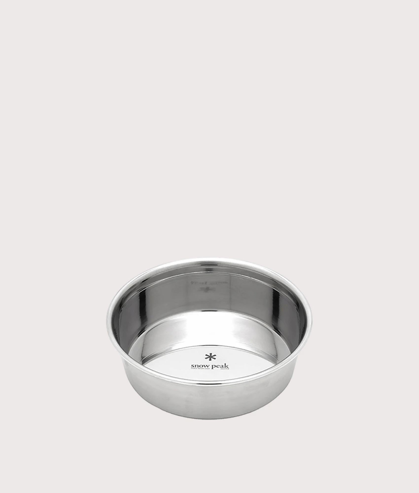 Dog Food Bowl S in silver. Stainless steel  | Snow Peak | Front shot 