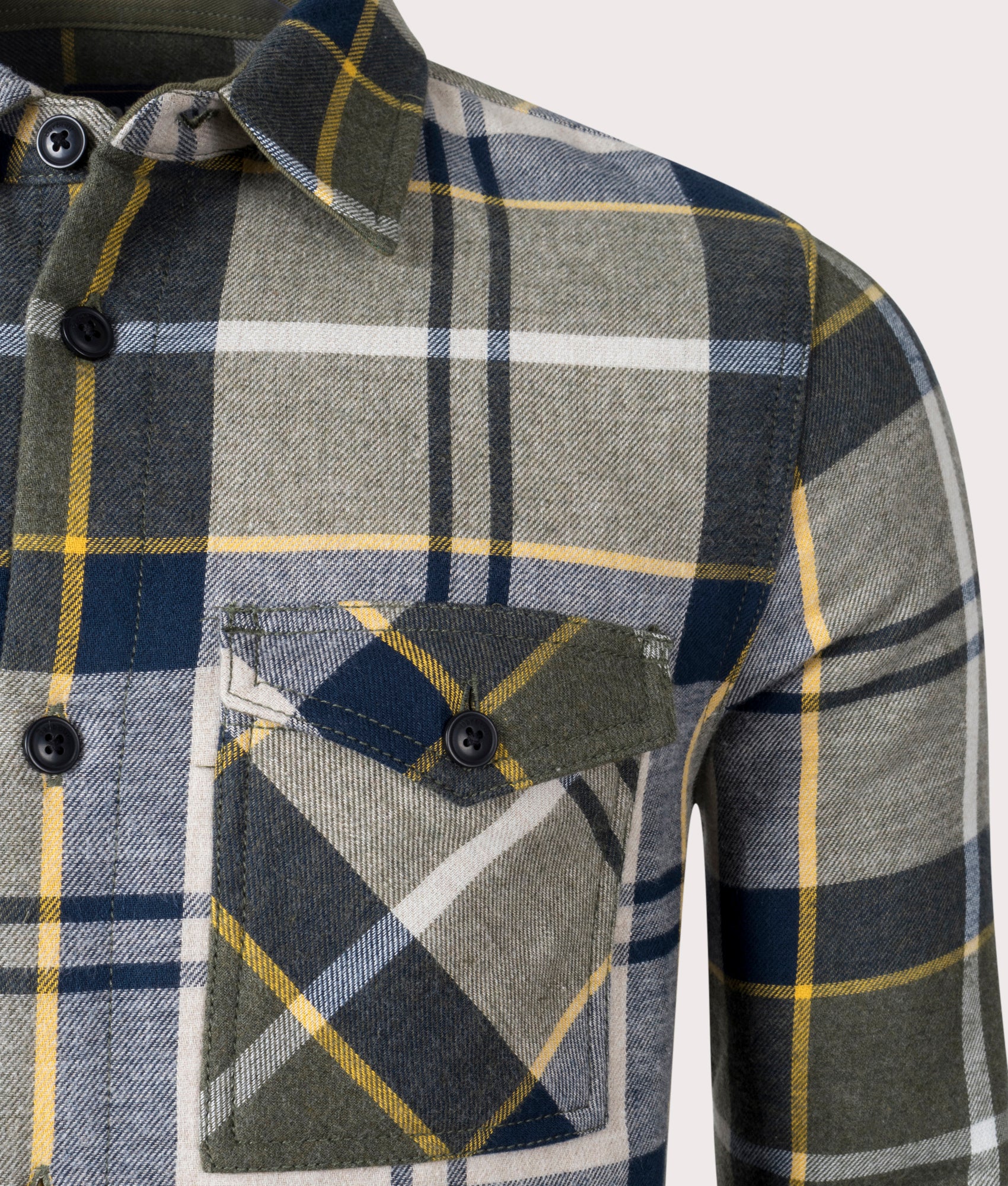 Cannich-Overshirt-Barbour-EQVVS-Forest-Mist-Tartan-Detail