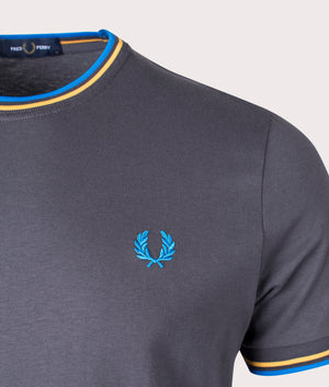 Twin-Tipped-T-Shirt-Gunmetal/Golden-Hour/Kingfisher-Fred-Perry-EQVVS