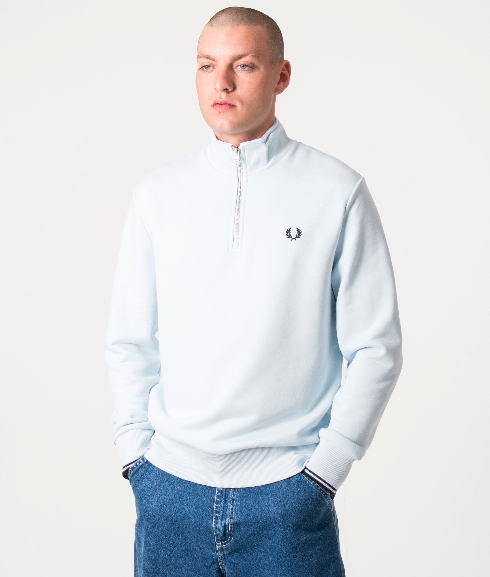 Quarter-Zip-Sweatshirt-Light-Ice-Fred-Perry-EQVVS