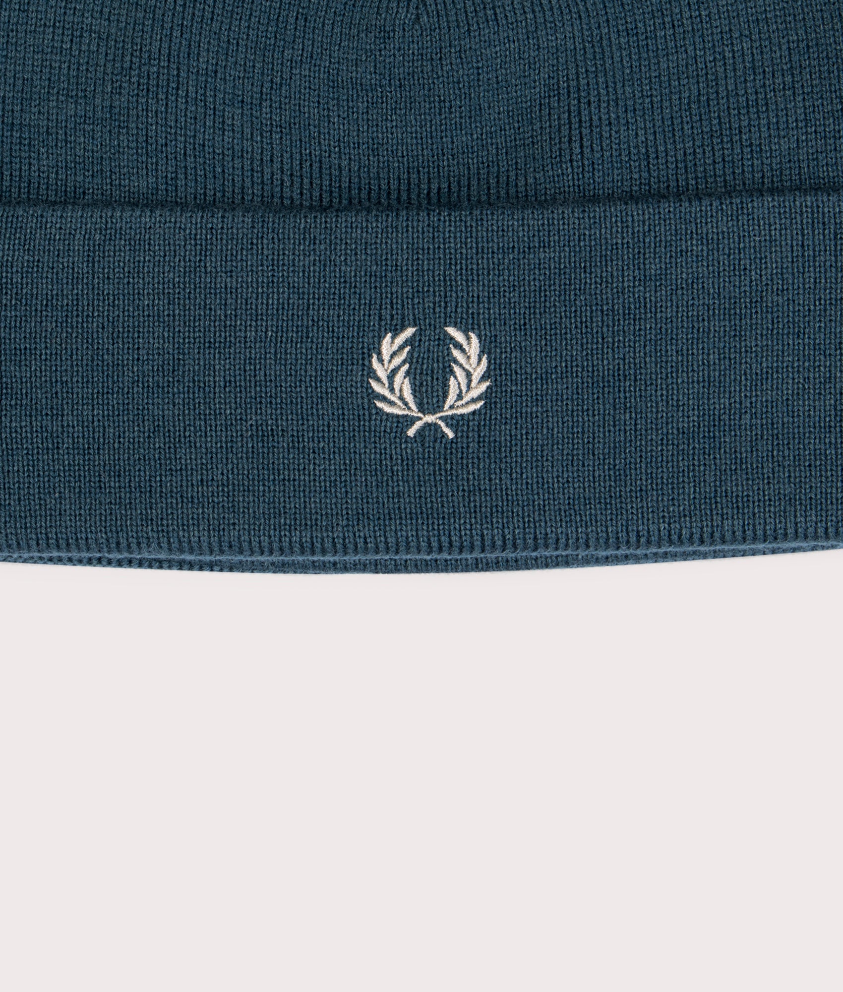 Merino-Wool-Beanie-T14 Petrol/Light-Oyster-Fred-Perry-EQVVS