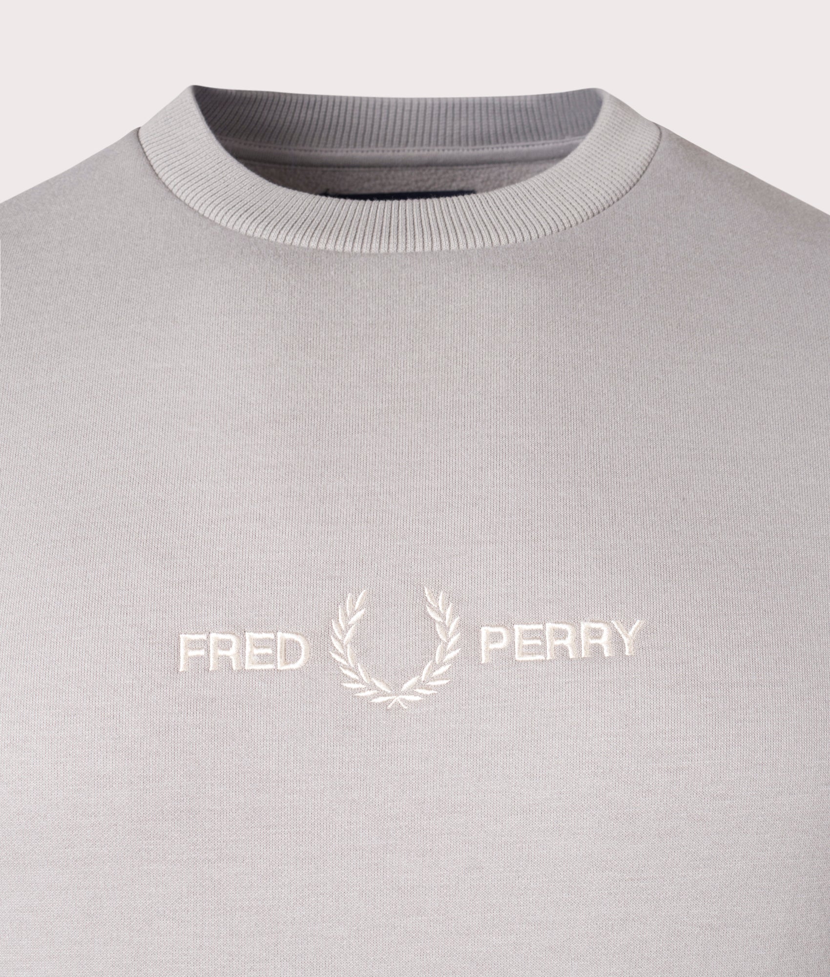 Embroidered-Sweatshirt-Limestone-Fred-Perry-EQVVS