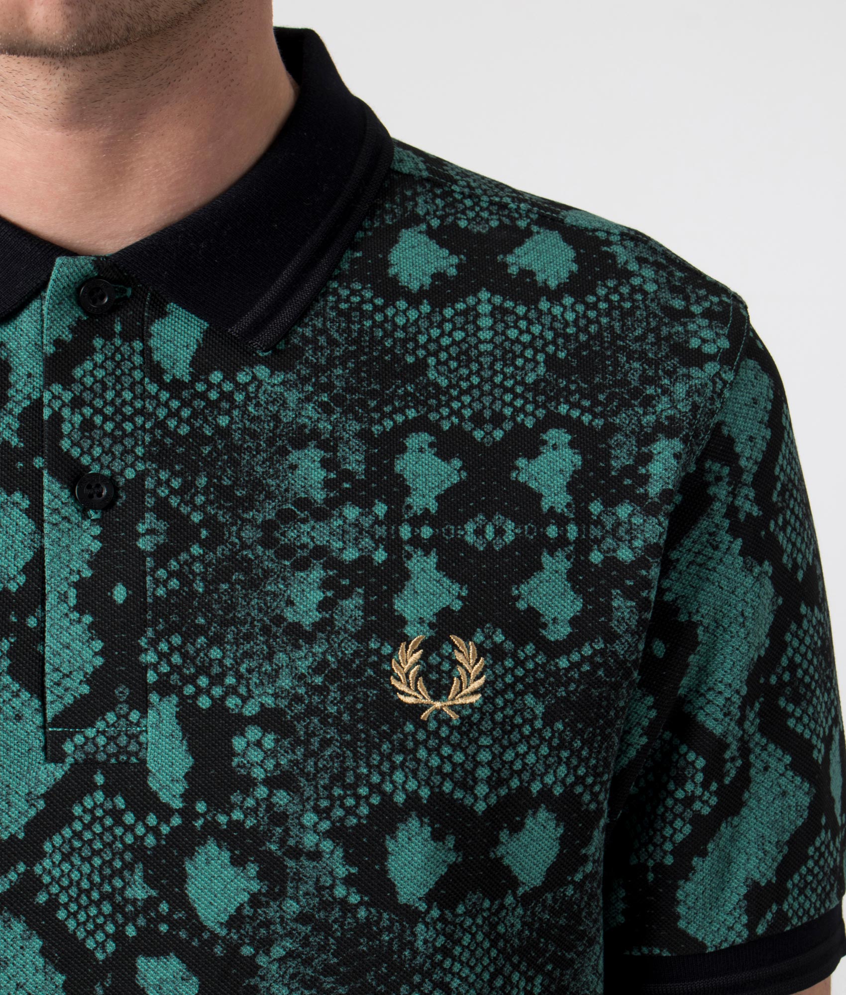 Snake-Print-Fred-Perry-Polo-Shirt-Deep-Mint-Fred-Perry-EQVVS-Detail-Image