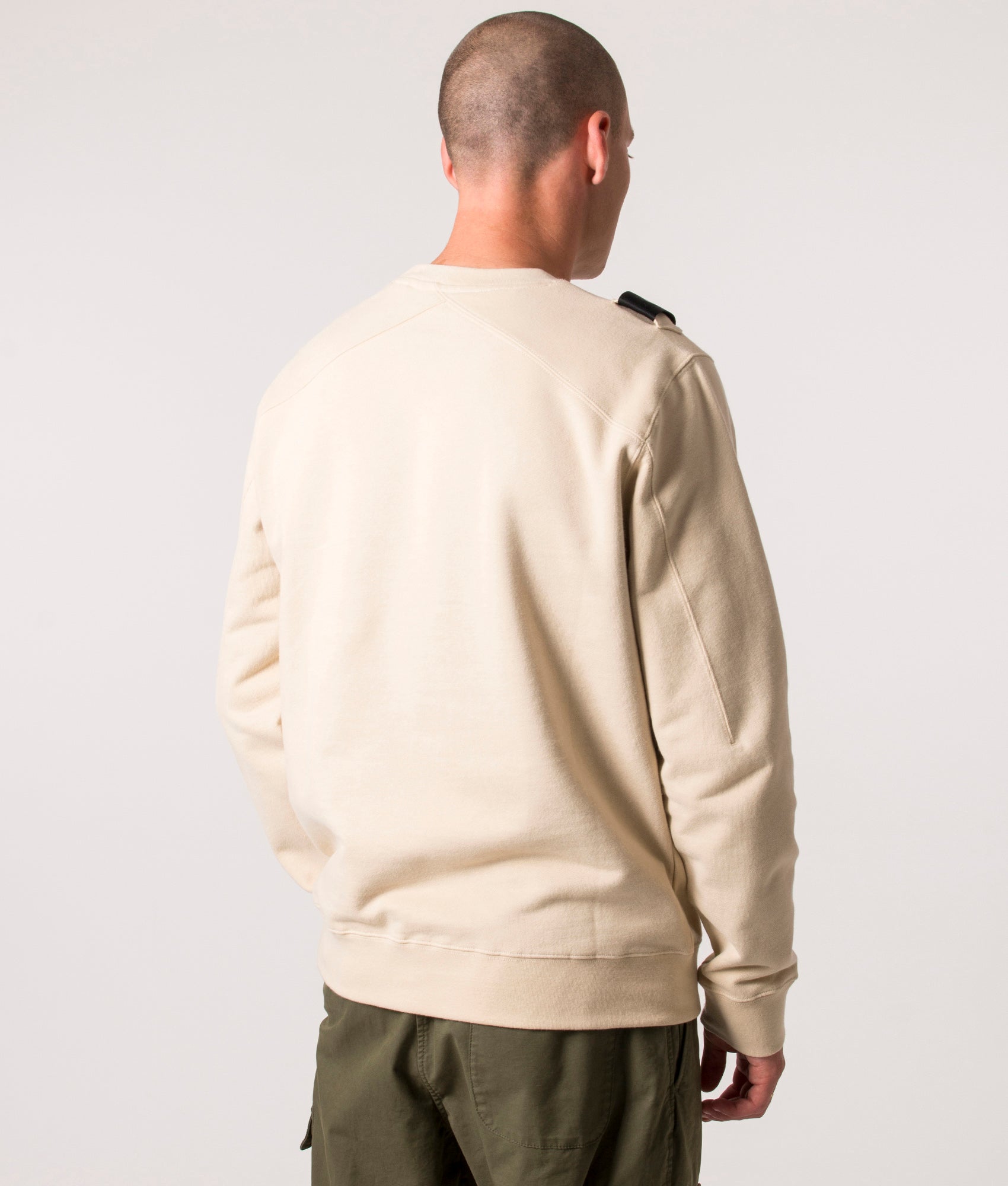 Core-Crew-Sweatshirt-Ash-Ma.Strum-EQVVS