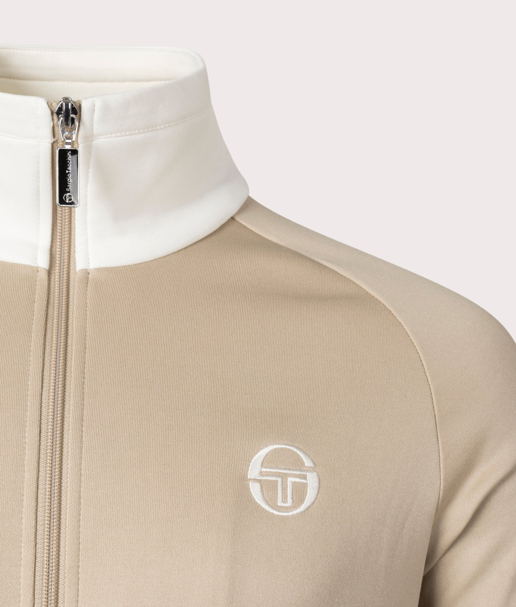 Dallas-Track-Top-829-Humus/Gardenia-Sergio-Tacchini-EQVVS-Detail-Image
