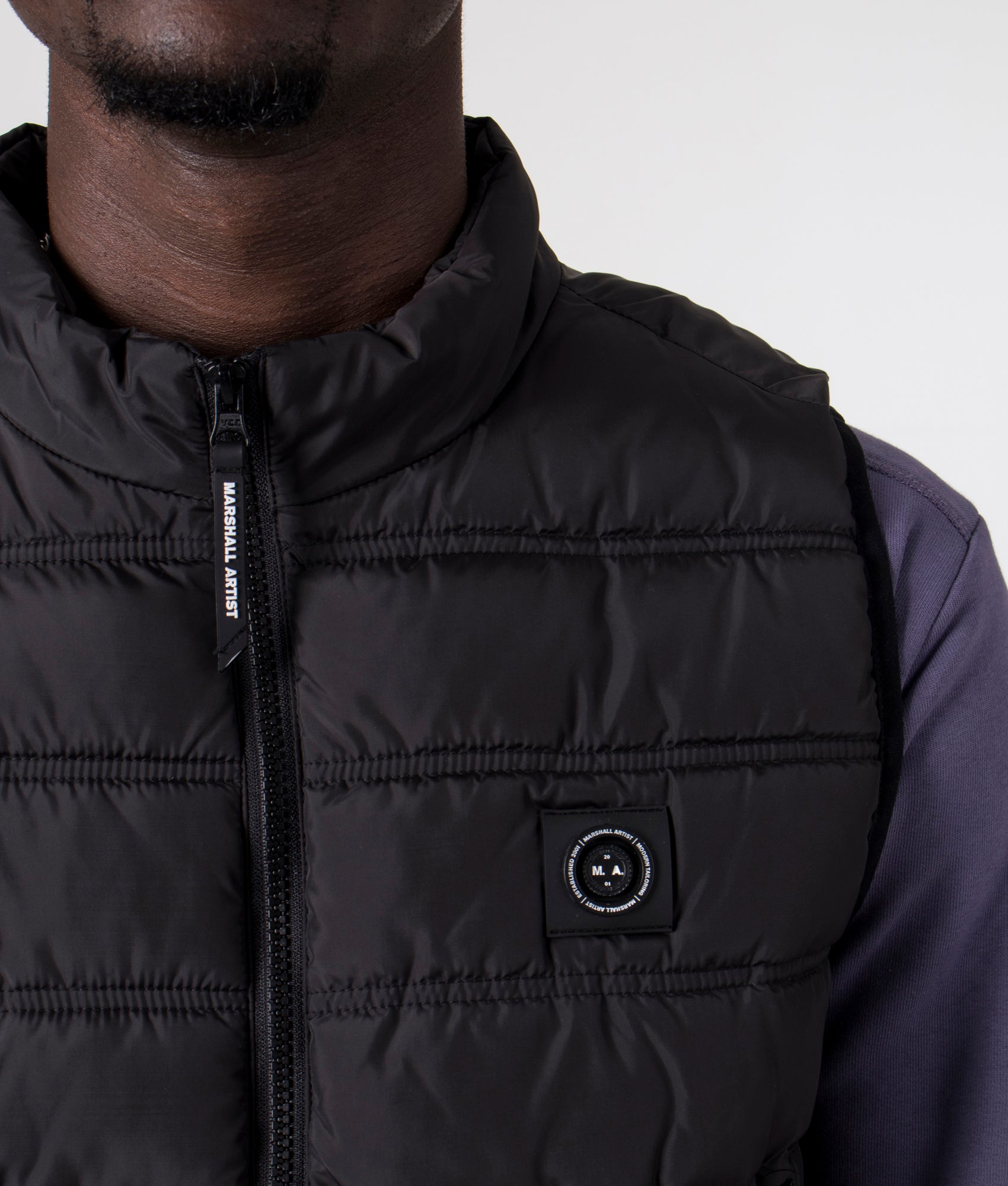 Diffensa-Gilet-Black-Marshall-Artist-EQVVS