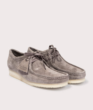 Wallabee-Shoes-Dark-Grey-Suede-Clarks-Originals-EQVVS