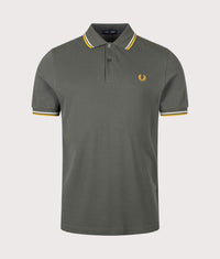 Regular Fit Twin Tipped Fred Perry Polo Shirt: 77C Field Green/Ecru/Golden 