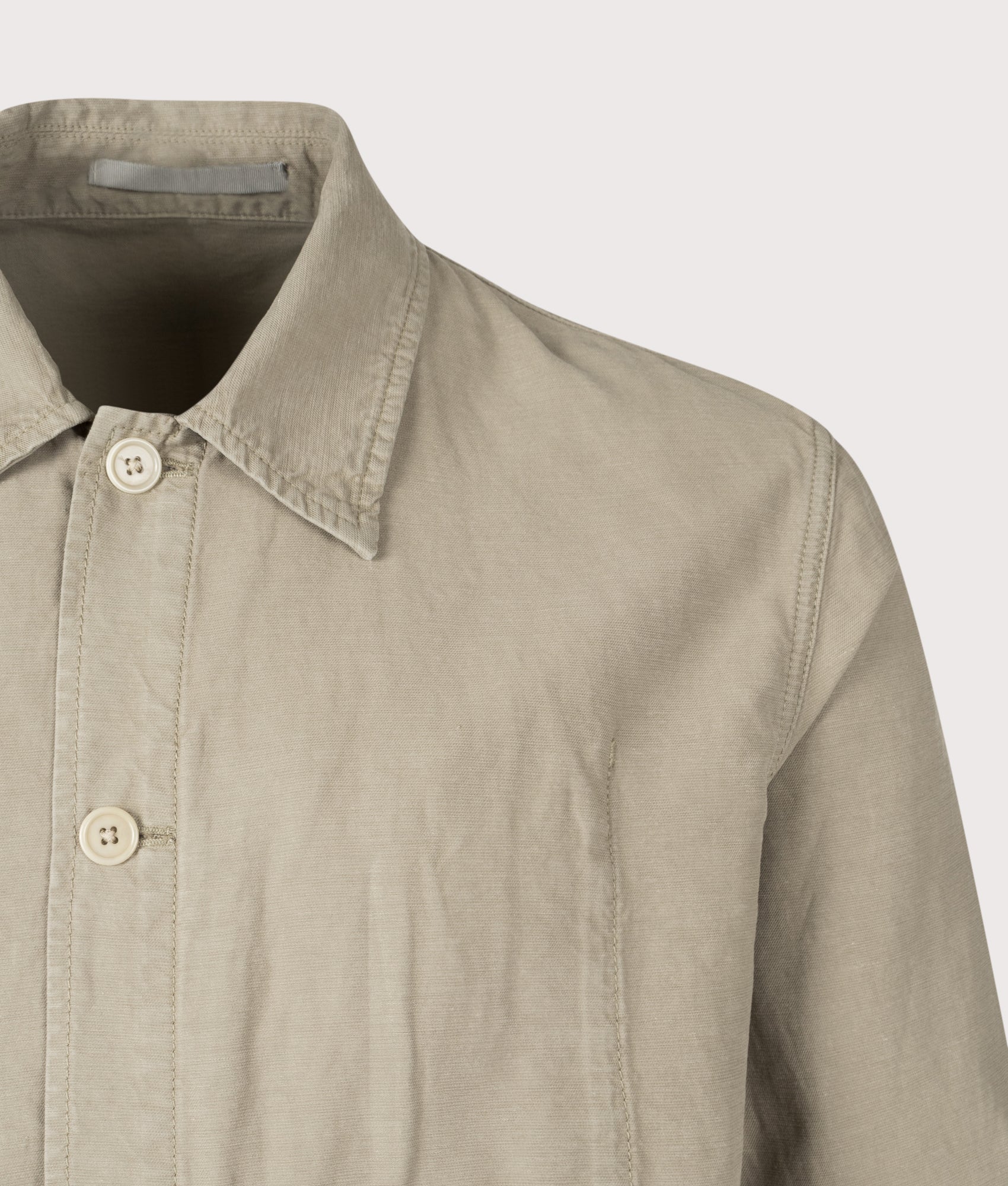 Julian Cotton Linen Overshirt. Shot by EQVVS. Detail shot.