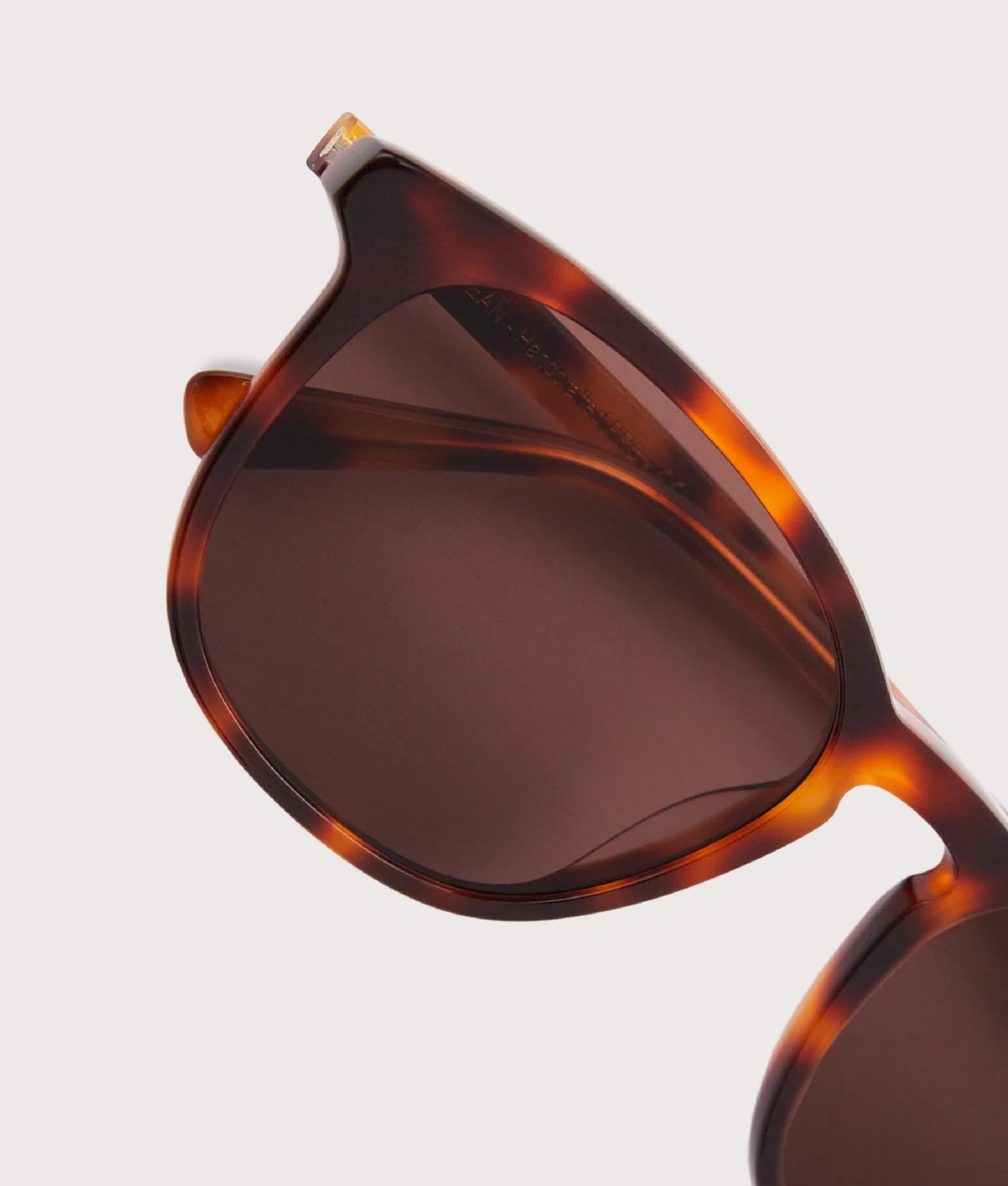 MessyWeekend Sean Sunglasses in Tortoise Shell and Brown Lens at EQVVS. Detail Shot.
