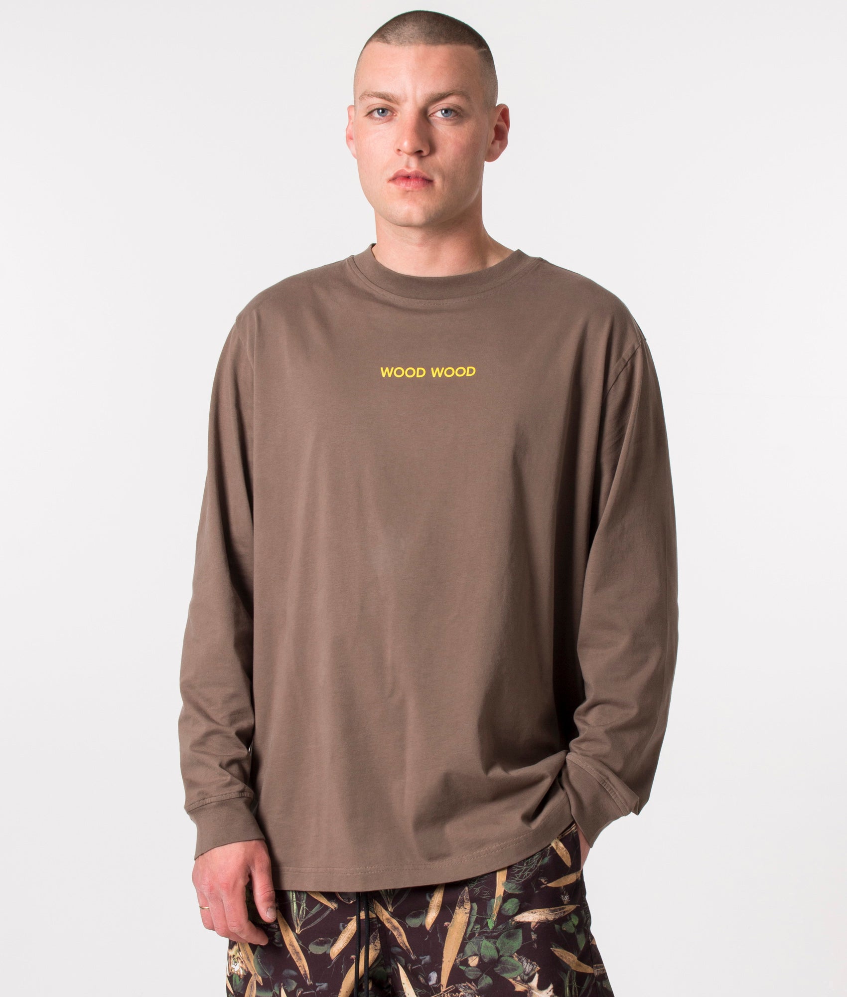 Long-Sleeve-Herc-Flower-T-Shirt-Crocodile-Green-Wood-Wood-EQVVS
