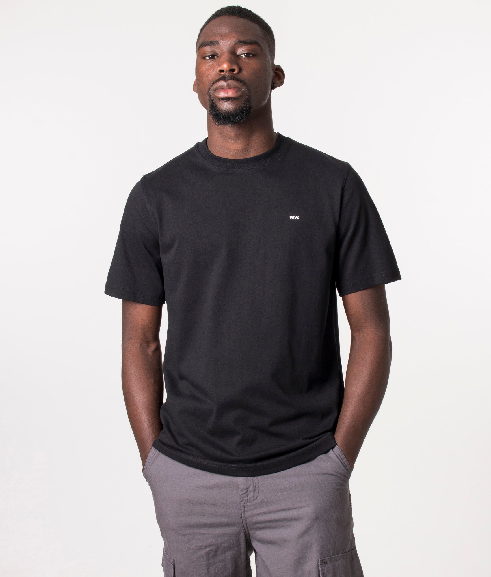 Essential-Sami-Classic-T-Shirt-Black-Wood-Wood-EQVVS