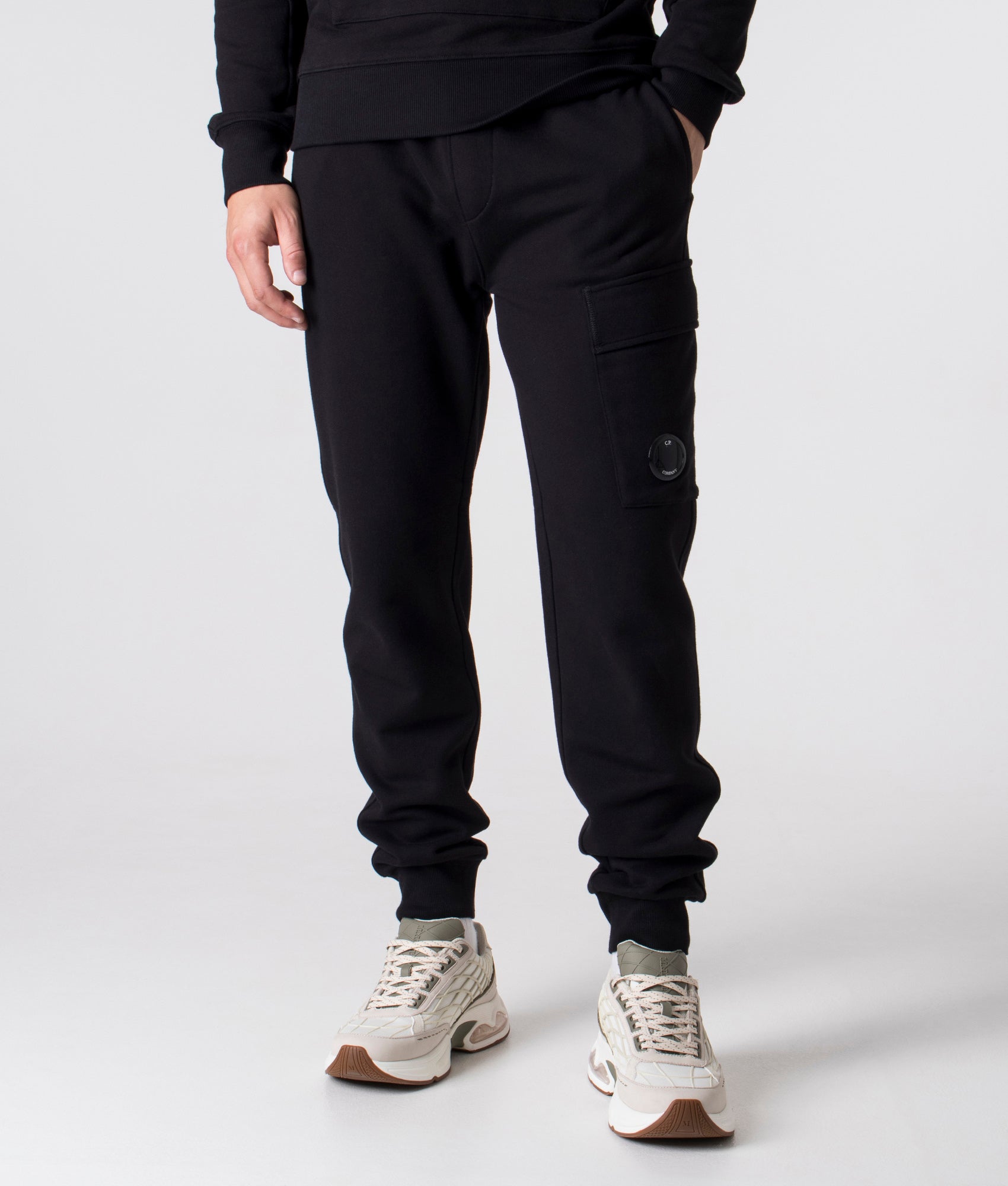 Regular-Fit-Diagonal-Raised-Fleece-Cargo-Joggers-Black-C.P.-Company-EQVVS