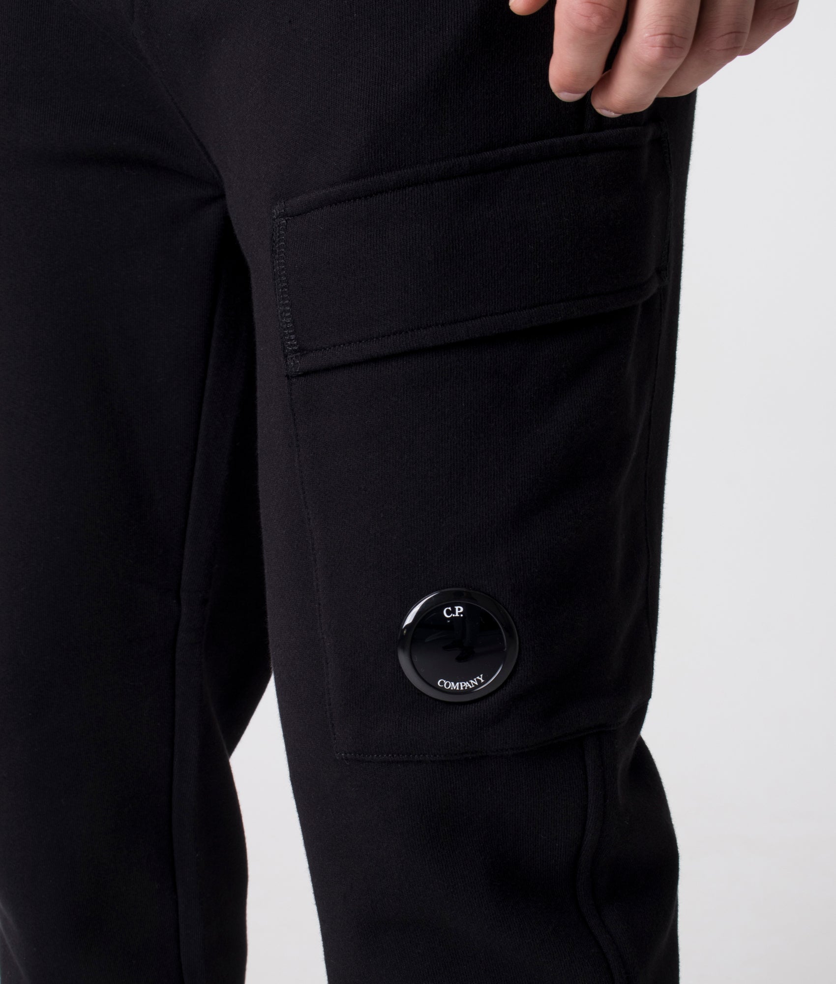 Regular-Fit-Diagonal-Raised-Fleece-Cargo-Joggers-Black-C.P.-Company-EQVVS