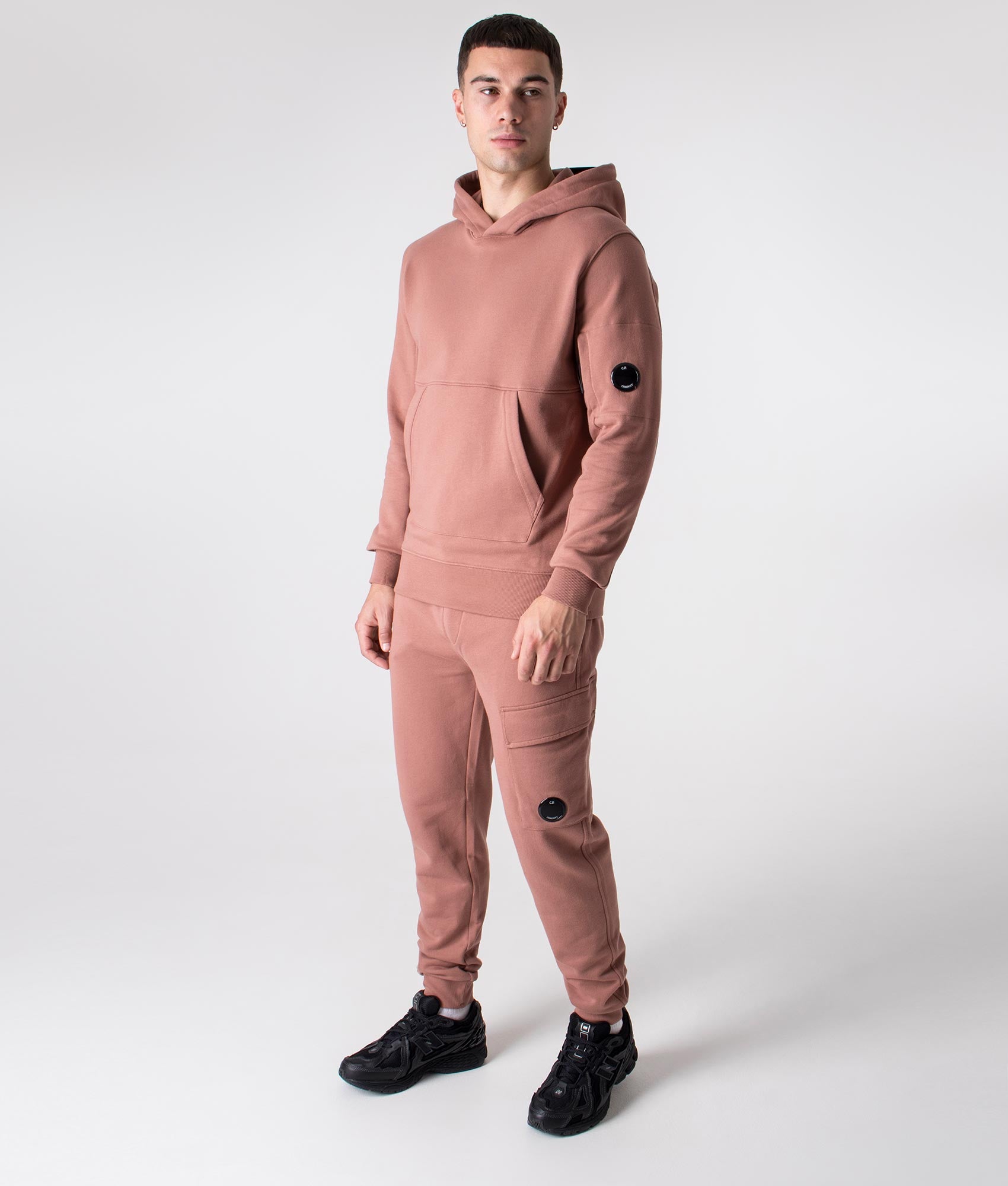 Diagonal-Raised-Fleece-Lens-Hoodie-Cedar-Wood-C.P.-Company-EQVVS